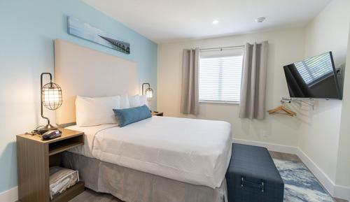 Standard Suite, Multiple Beds, Balcony, Pet Friendly