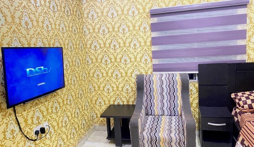 Deluxe Suite