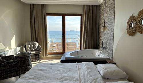 Deluxe Room, 1 King Bed, Terrace, Sea View