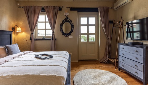 Villa, Vineyard View