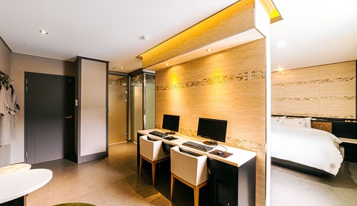 Presidential Room