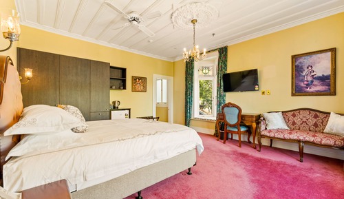 Deluxe Single Room