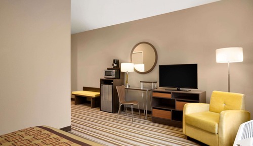 Room, 2 Queen Beds, Non Smoking