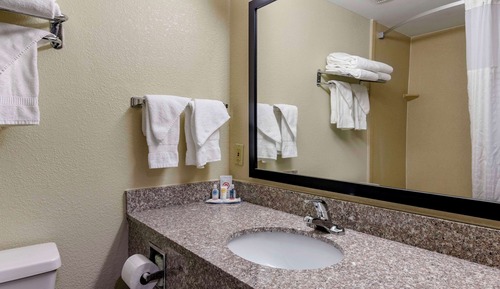 Standard Room, 2 Queen Beds, Non Smoking