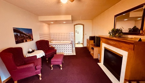 Honeymoon Suite