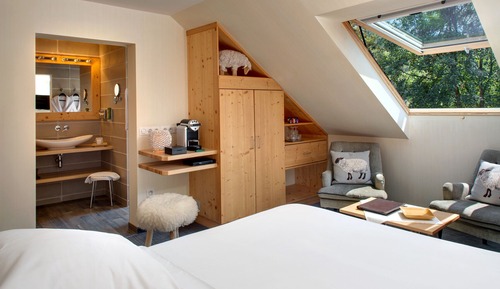 Room (Les Villages)