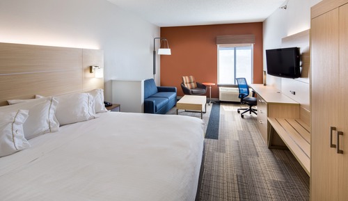 Standard Room, 1 King Bed (Extra Floor Space)