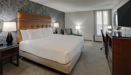 Deluxe Room, 1 King Bed, Refrigerator & Microwave (Upper Floor)