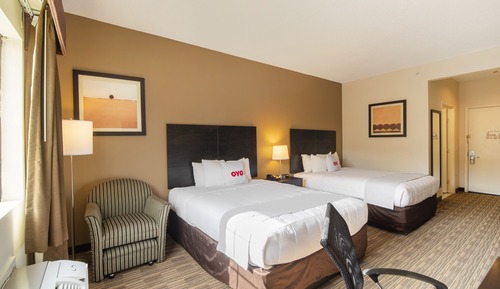 Room, 2 Queen Beds, Accessible, Non Smoking (Mobility, Tub w/Grab Bars)