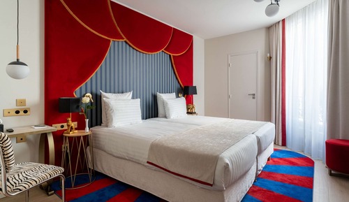Superior Twin room - Complimentary soft minibar, courtesy tray, Chromecast, digital press