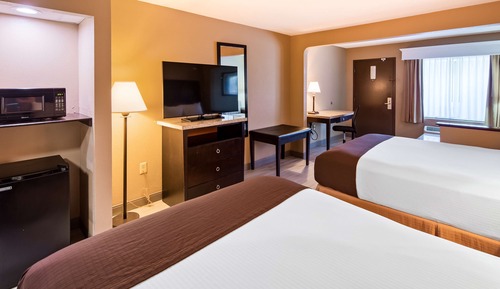 Standard Room, 2 Queen Beds, Non Smoking, Refrigerator & Microwave (Oversized Room)