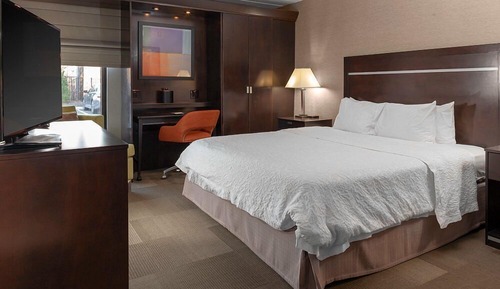 Standard Room, 1 King Bed