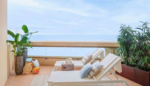 Signature sea view, Two double beds