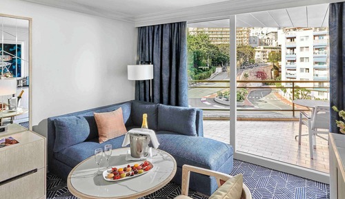Hairpin Room, City view, Two double beds