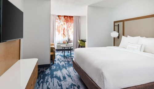 Room, 1 King Bed (Hearing Accessible)