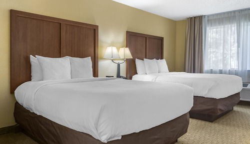 Standard Room, 2 Queen Beds, Non Smoking