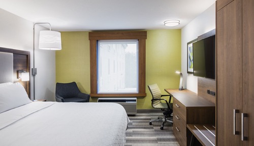 Standard Room, 1 King Bed