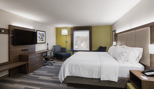 Standard Room, 1 King Bed (Extra Floor Space)