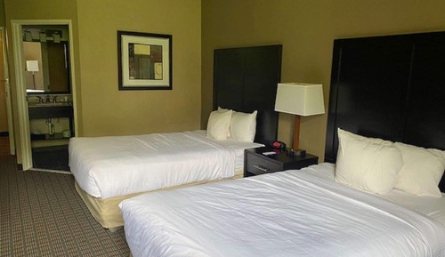 Standard Room, 2 Double Beds, Non Smoking, Refrigerator & Microwave