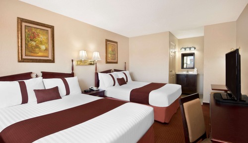 Standard Room, 1 Queen Bed, Refrigerator, Non Smoking