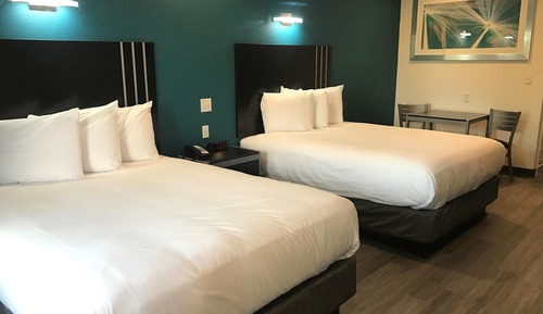 Suite, 2 Queen Beds, Non Smoking, Kitchenette