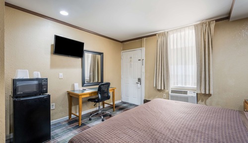 Room, 1 King Bed, Accessible