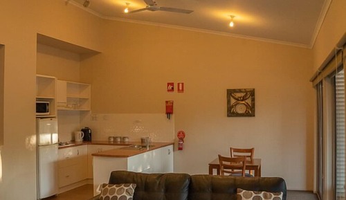 Standard Suite, 1 Bedroom, Non Smoking, Kitchen (waterview lodge)
