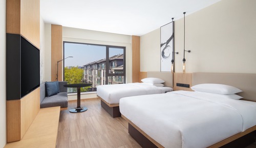 Standard Room, 2 Double Beds, City View