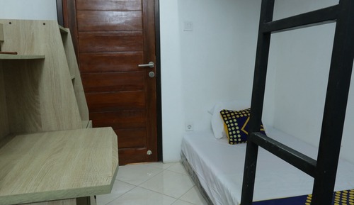Basic Twin Room