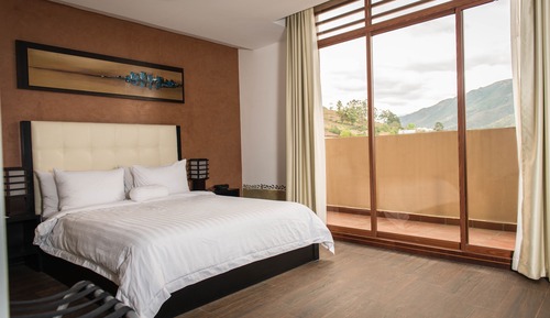 Standard Single Room, 1 Queen Bed, Ensuite, Hill View