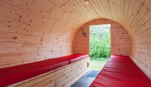 Standard Cabin (Hobbit Glamping Pod 4)