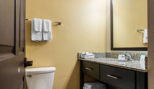 Suite, 2 Queen Beds, Accessible, Non Smoking