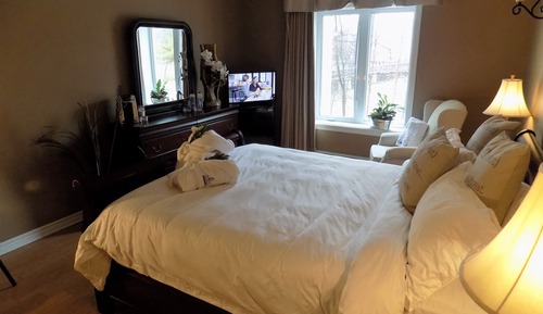 Standard Room, 1 Queen Bed