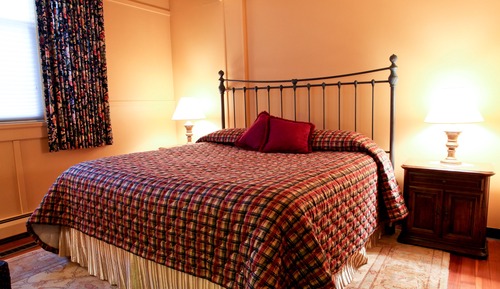 Room #2 Deluxe King Room