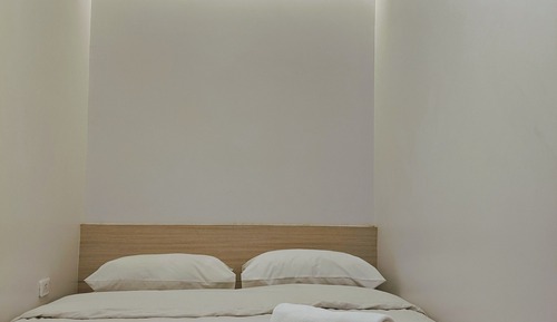 Standard Room, 1 Queen Bed, Non Smoking, Private Bathroom