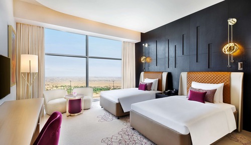 Family Room, Connecting Rooms