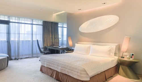Room, 1 King Bed, City View