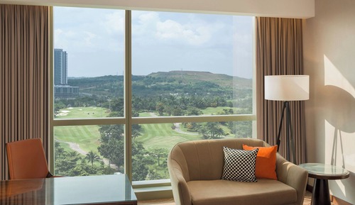 Room, 2 Twin Beds, Golf View