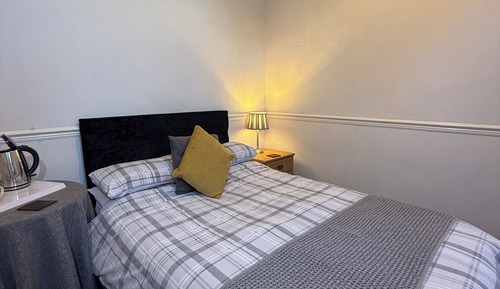 Standard Single Room, Ensuite