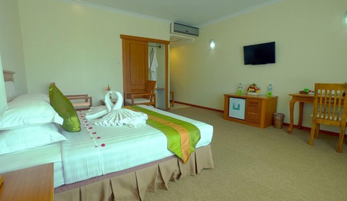 Suite (Ambassador)
