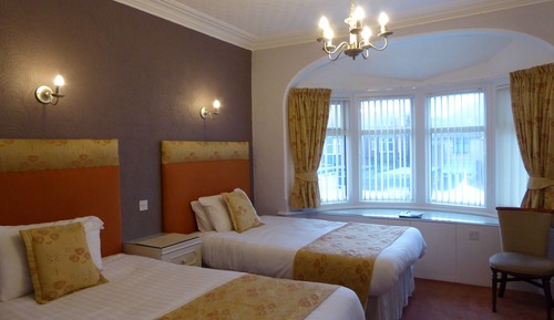 Superior Twin Room
