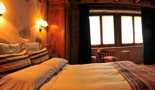 Double Room (Sua-Fuego-Fire)
