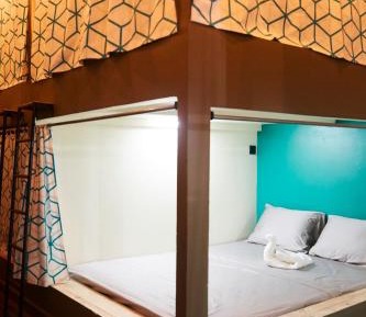 Bunk Bed in Mixed Dormitory Room