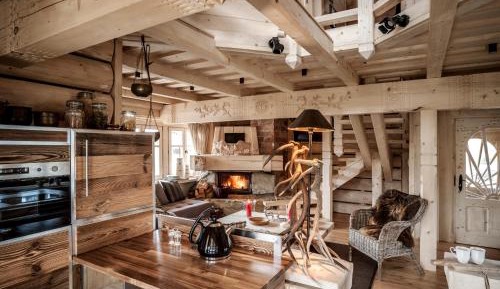 Luxury Three-Bedroom Chalet V
