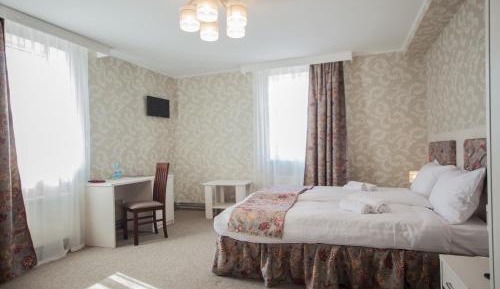 Double Room with Wellness Center Morning Access