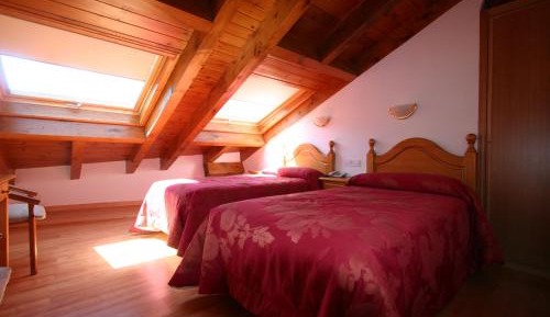 Large Double or Twin Room