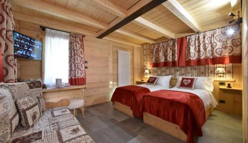 Triple Room with Private Bathroom