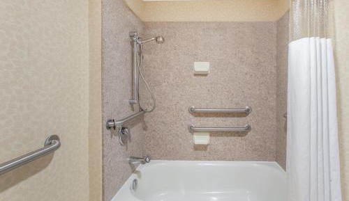 King Room - Disability Access - Non-Smoking