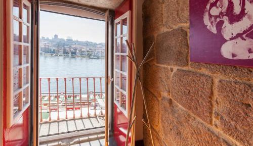 River Front One-Bedroom Apartment