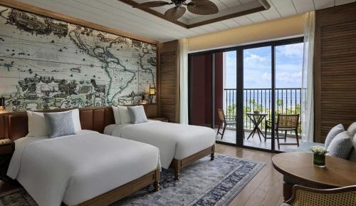 Superior Twin Room with Balcony and Sea View